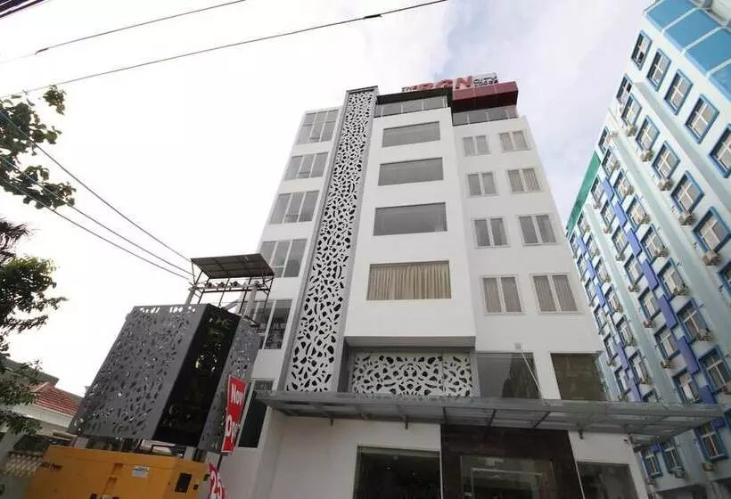 Hotelli The Rgn City Lodge