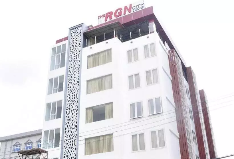 Hotelli The Rgn City Lodge