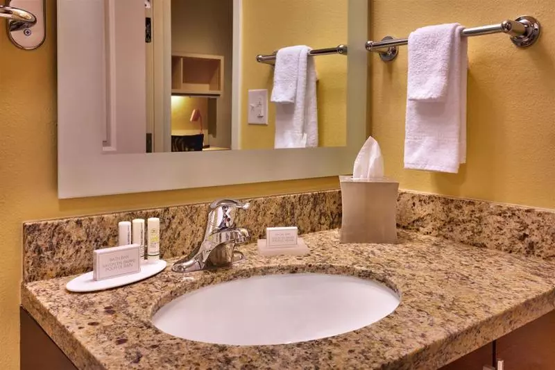 فندق Towneplace Suites By Marriott Dickinson