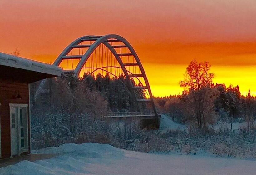 پانسیون Lappeasuando Lodge