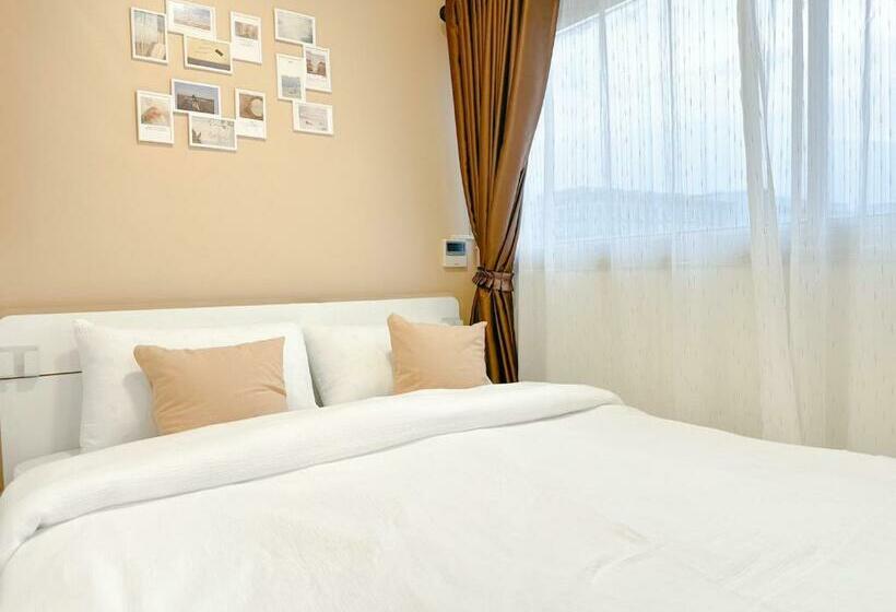 הוסטל Happiness Sleep