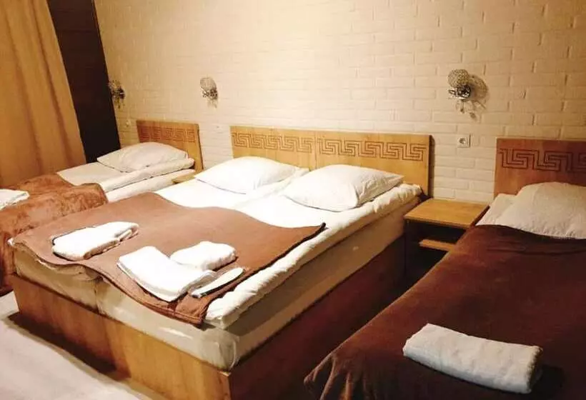 پانسیون Come & Rest