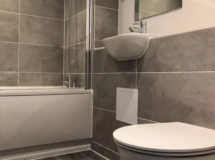 Majatalo Modern House