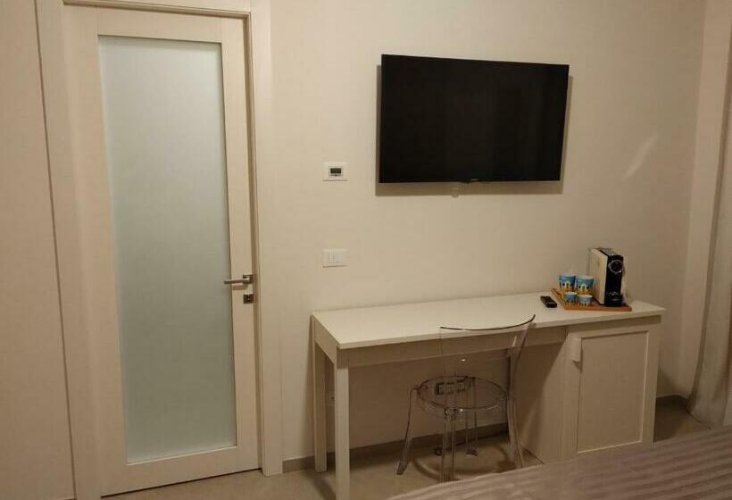 פנסיון La Lampara