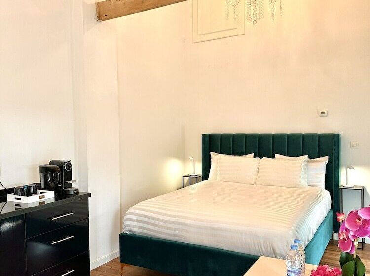 ベッドアンドブレックファースト Royal Horses