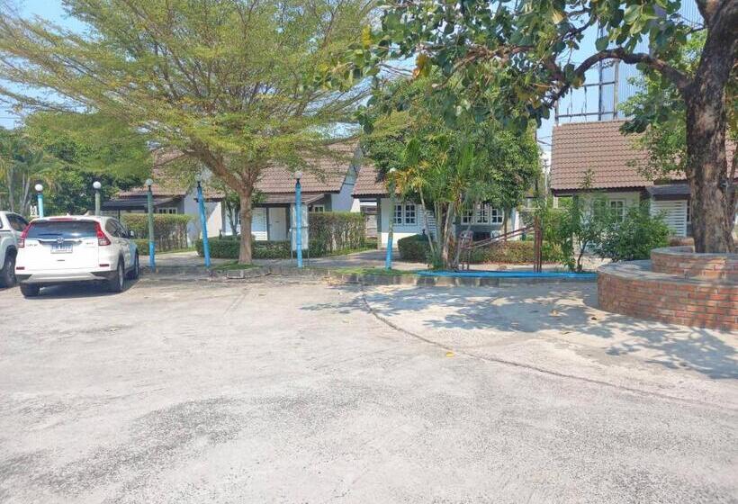 ホテル Dusita Parkview Resort @ Khua Suan Pla