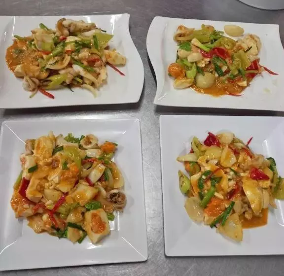 Hotelli Dusita Parkview Resort @ Khua Suan Pla