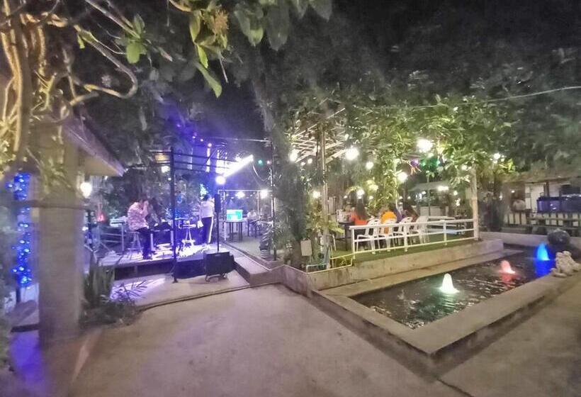 ホテル Dusita Parkview Resort @ Khua Suan Pla