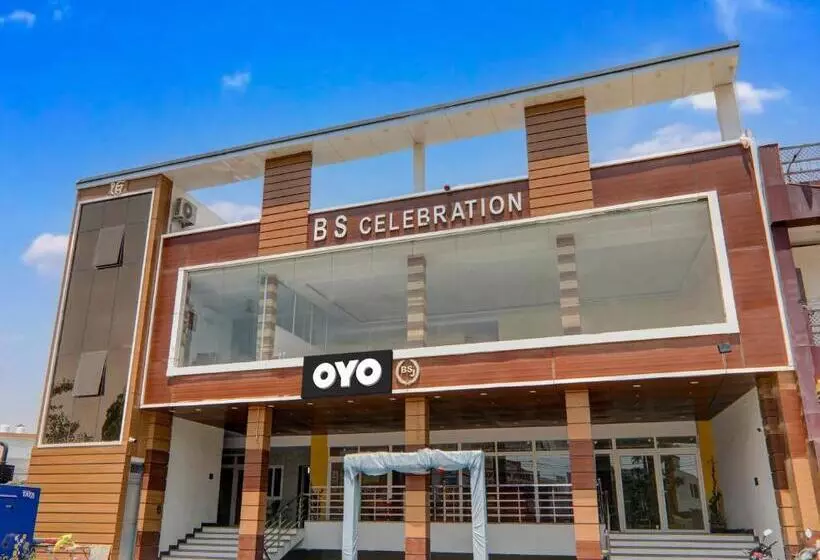 ホテル Oyo 81142 Bs Celebration