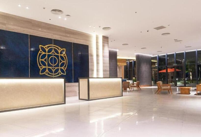 فندق Arena Cam Ranh Resort