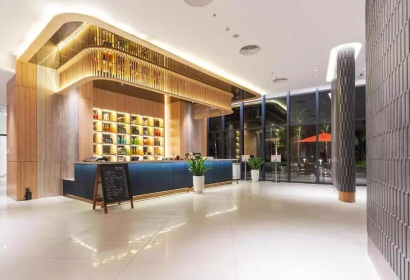 هتل Arena Cam Ranh Resort