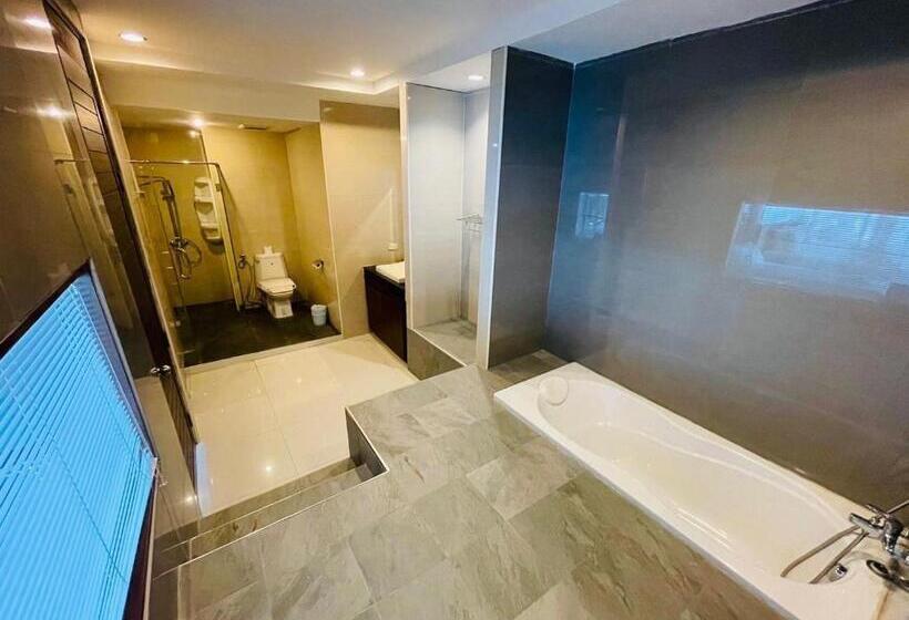 Hotel The Sand Beach Pattaya