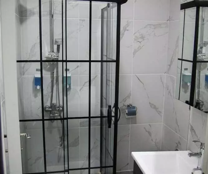 ベッドアンドブレックファースト The Hera Bostancı