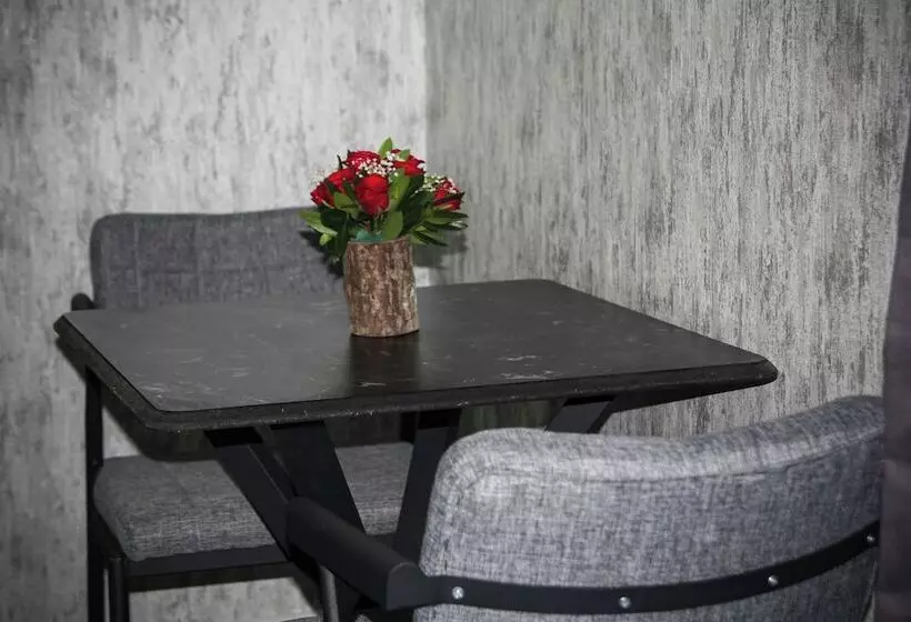 ベッドアンドブレックファースト The Hera Bostancı