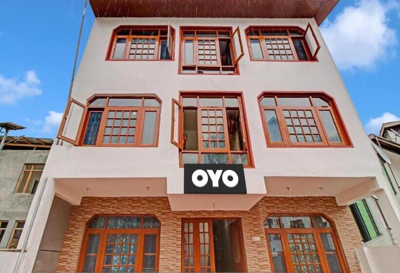 هتل Oyo Flagship 81121  Farhad
