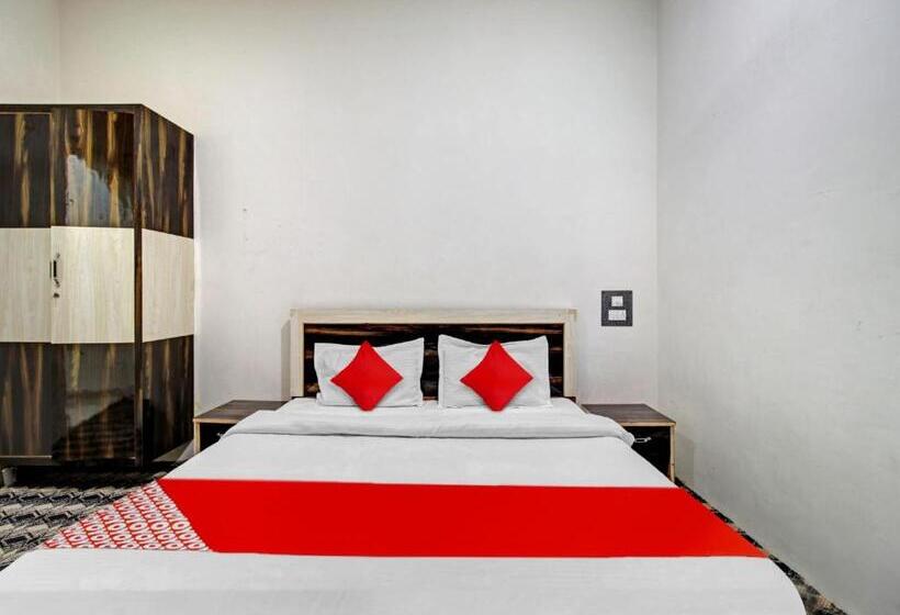 هتل Oyo Flagship 81121  Farhad