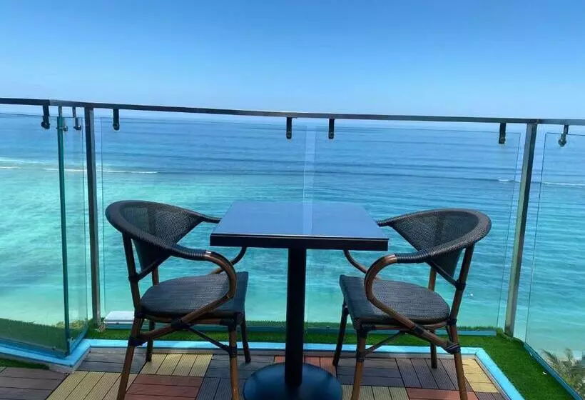 ホテル The Hive Beach
