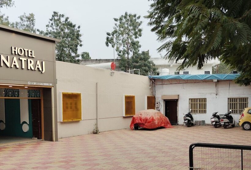 6 Cr Hotel Natraj Aurangabad