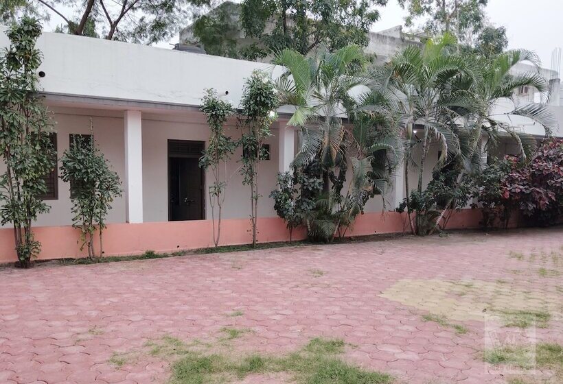 6 Cr Hotel Natraj Aurangabad