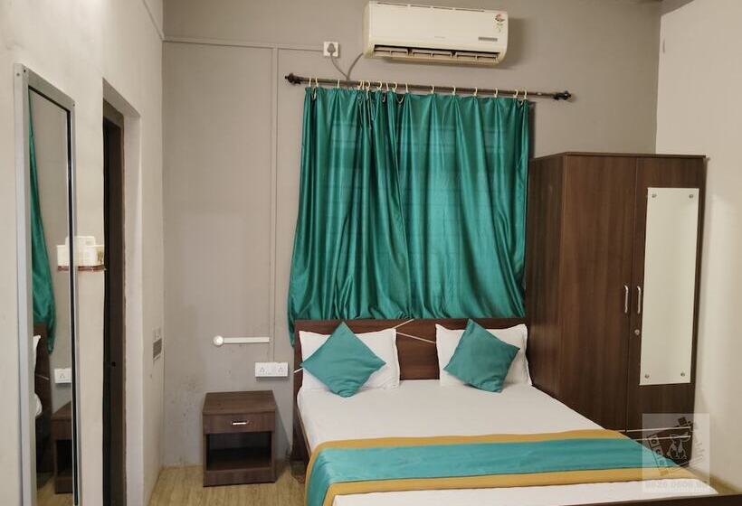 6 Cr Hotel Natraj Aurangabad