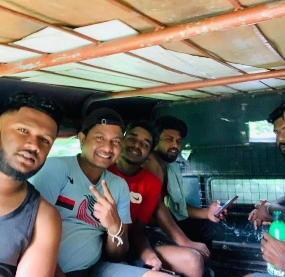 호텔 Eco Lodge Meemure & Adventure Park