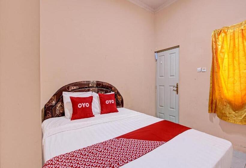 Hotel Oyo 92459 Cahyo Kost 2