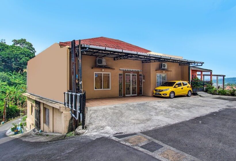 Hotel Oyo 92459 Cahyo Kost 2