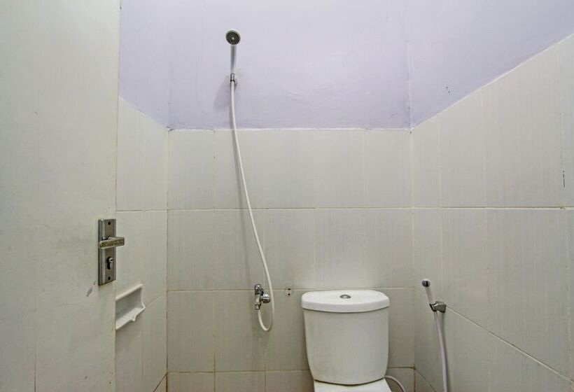 Hotel Oyo 92459 Cahyo Kost 2