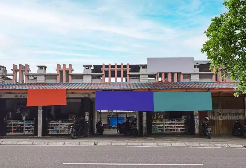 Hotelli Spot On 92421 City Kost Syariah