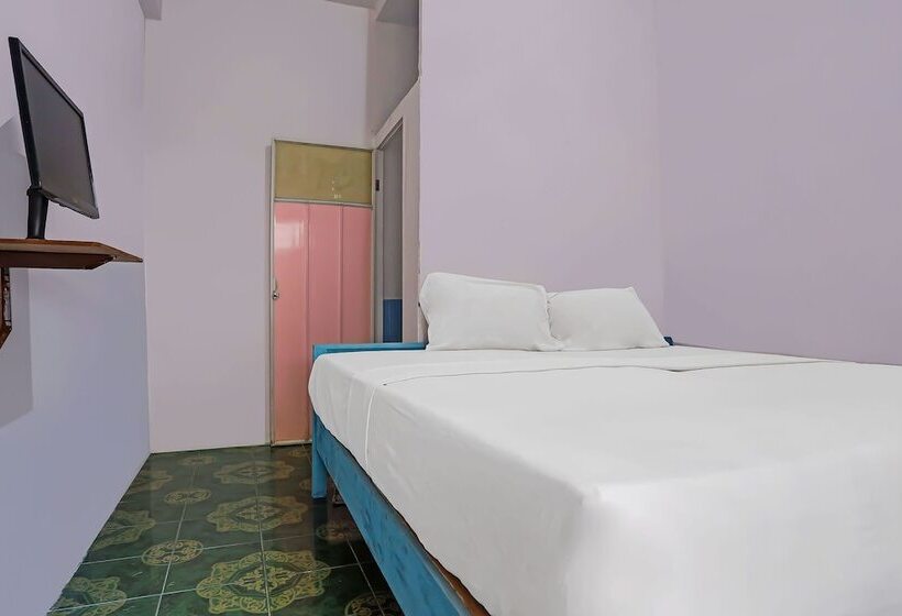 בית מלון כפרי Spot On 92421 City Kost Syariah