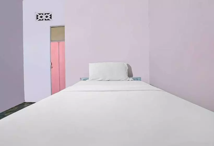 Hotelli Spot On 92421 City Kost Syariah