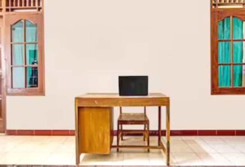 Hotel Spot On 92434 Puri Kasih Guest House Syariah