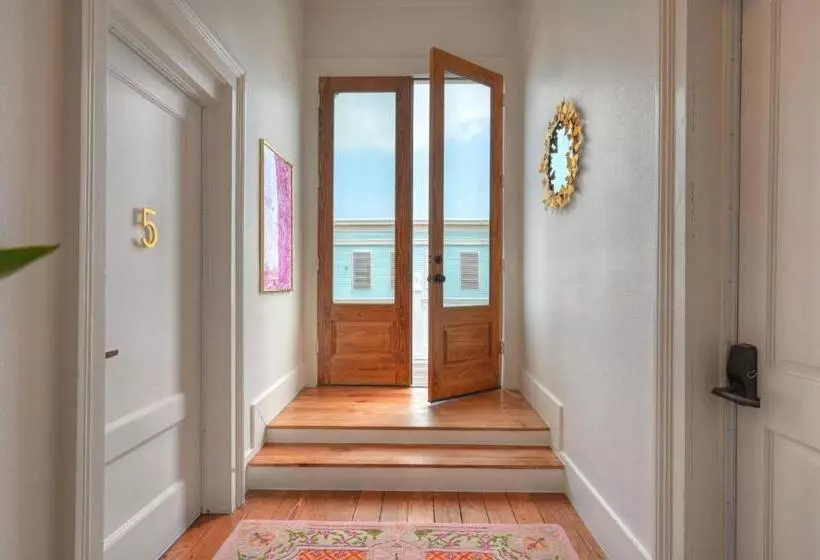 Hotelli Sugars Inn Room #4