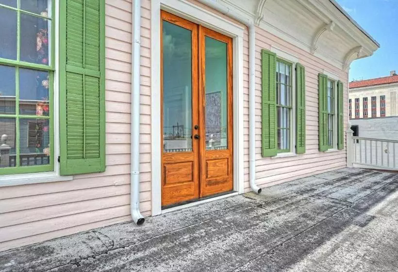 Hotelli Sugars Inn Room #4