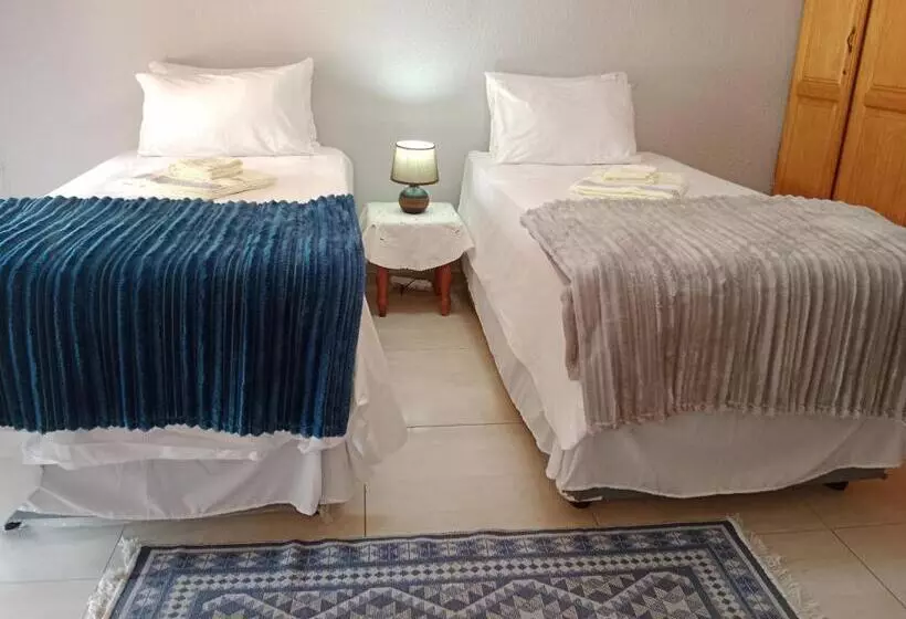 ペンション Nakhah Guesthouse   Double Room
