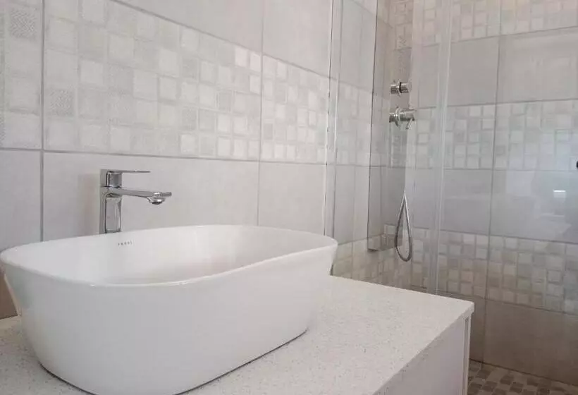ペンション Nakhah Guesthouse   Double Room