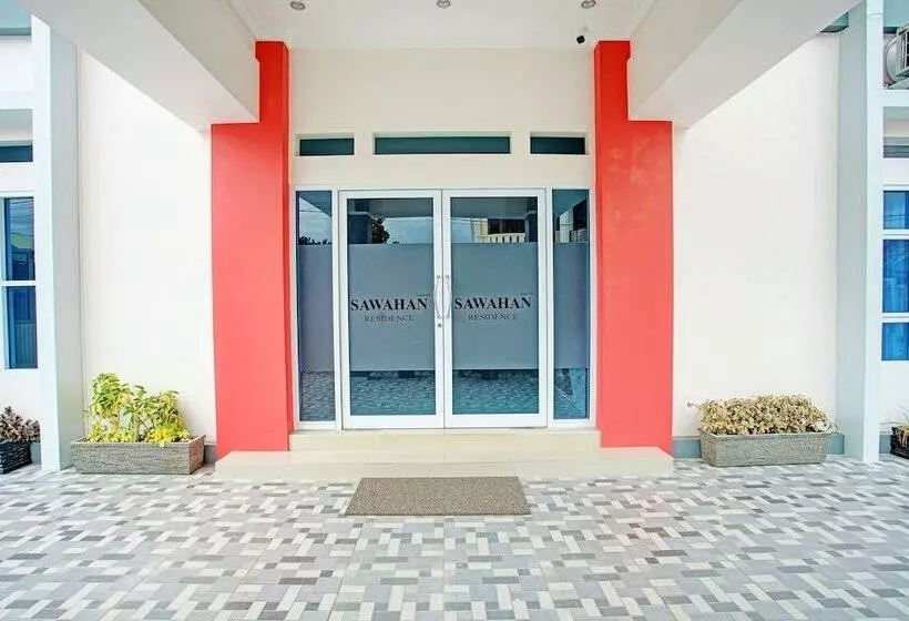 ホテル Capital O 92417 Sawahan Residence Syariah