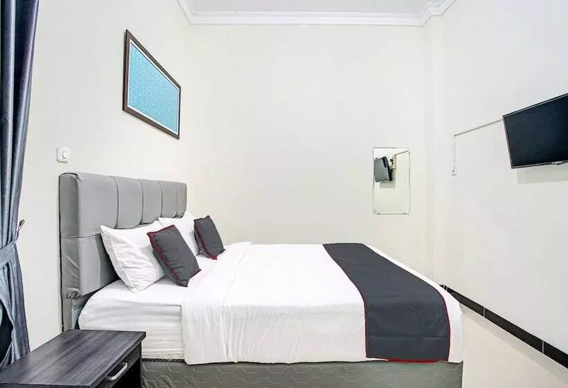 ホテル Capital O 92417 Sawahan Residence Syariah