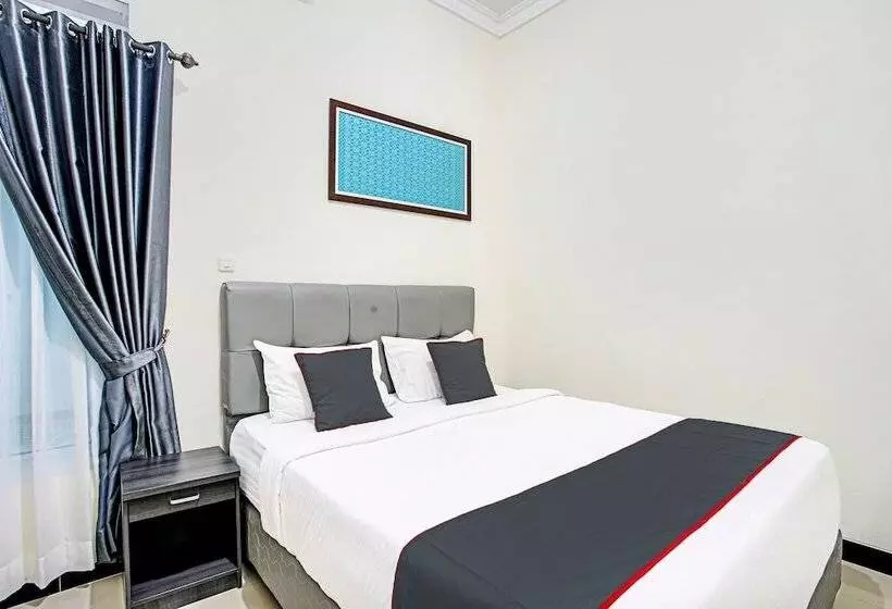 ホテル Capital O 92417 Sawahan Residence Syariah