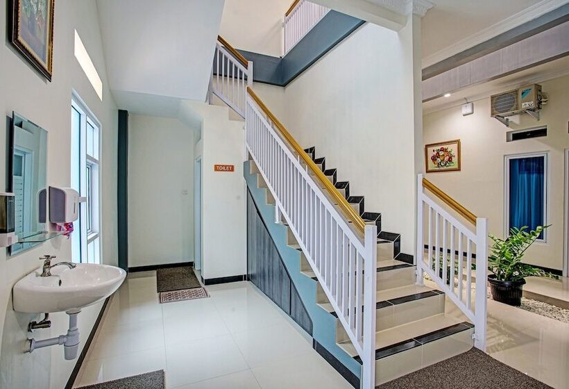 فندق Capital O 92417 Sawahan Residence Syariah