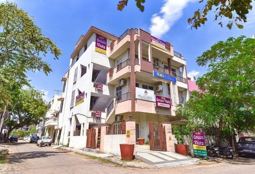 هتل Fabexpress Green Vista