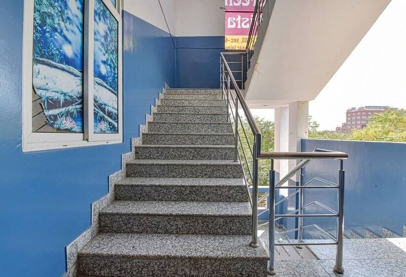 هتل Fabexpress Green Vista