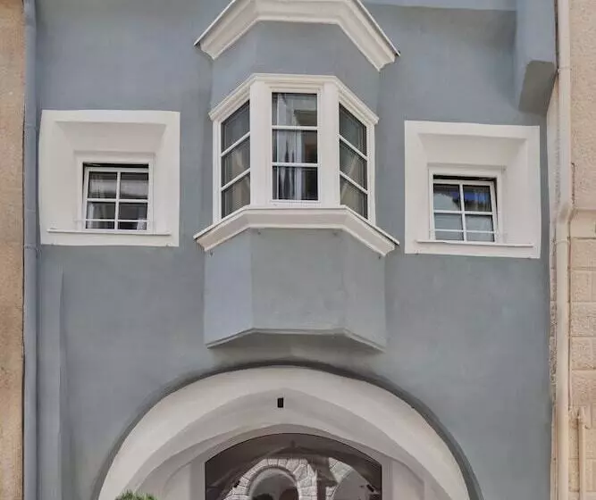 ホテル Fink Restaurant & Suites