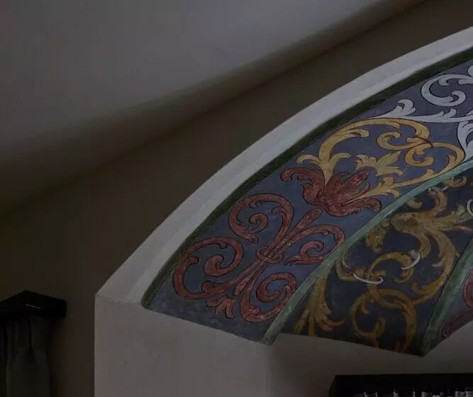 ホテル Fink Restaurant & Suites