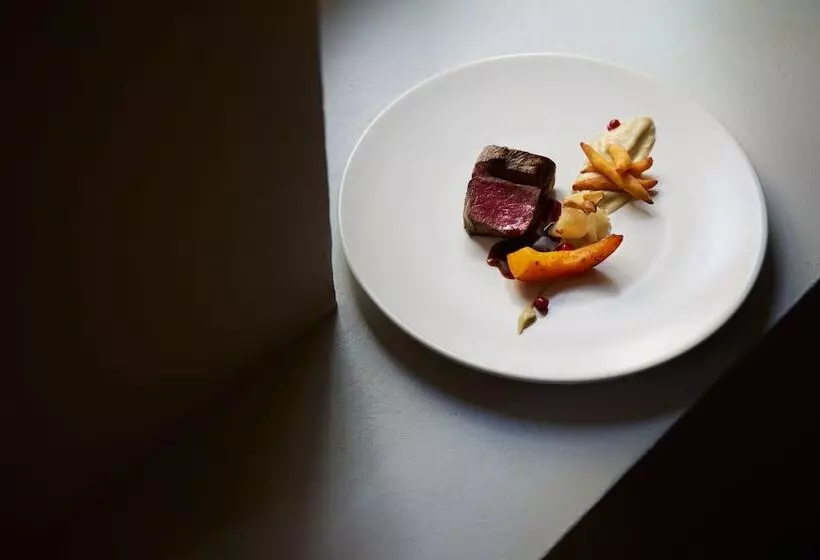 ホテル Fink Restaurant & Suites