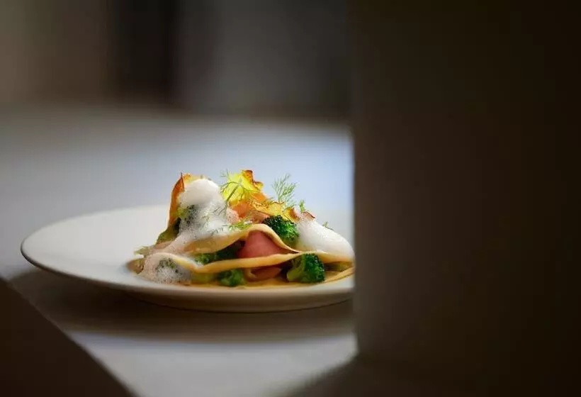 ホテル Fink Restaurant & Suites