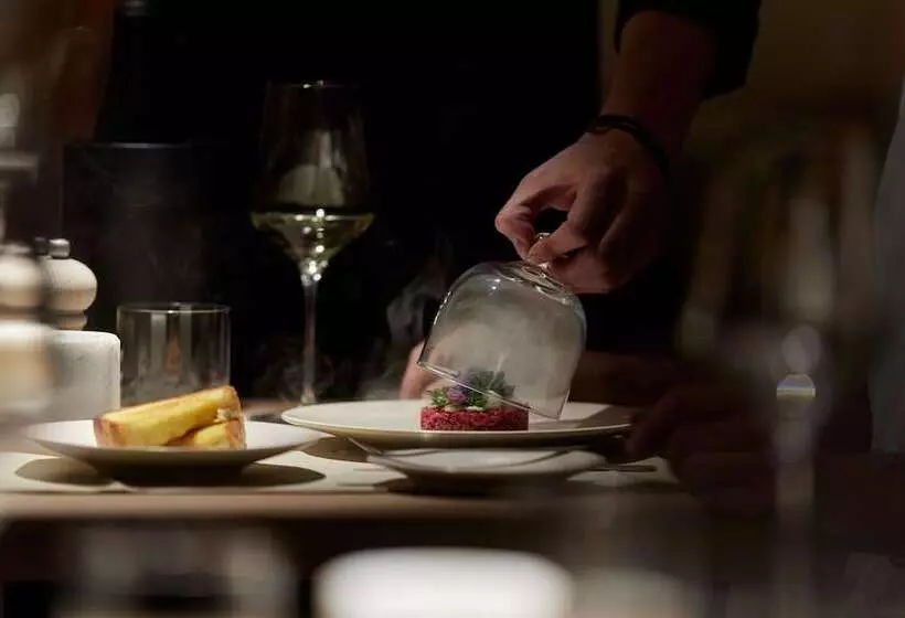 ホテル Fink Restaurant & Suites