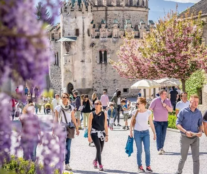 ホテル Fink Restaurant & Suites