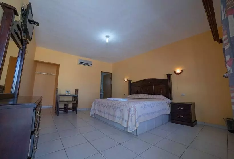 Hotelli Pueblo Viejo