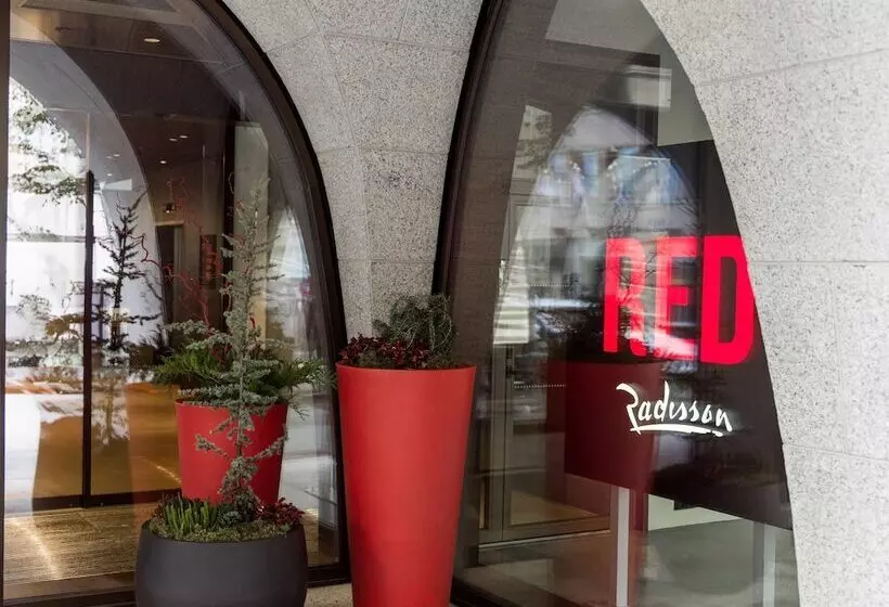 هتل Radisson Red Helsinki